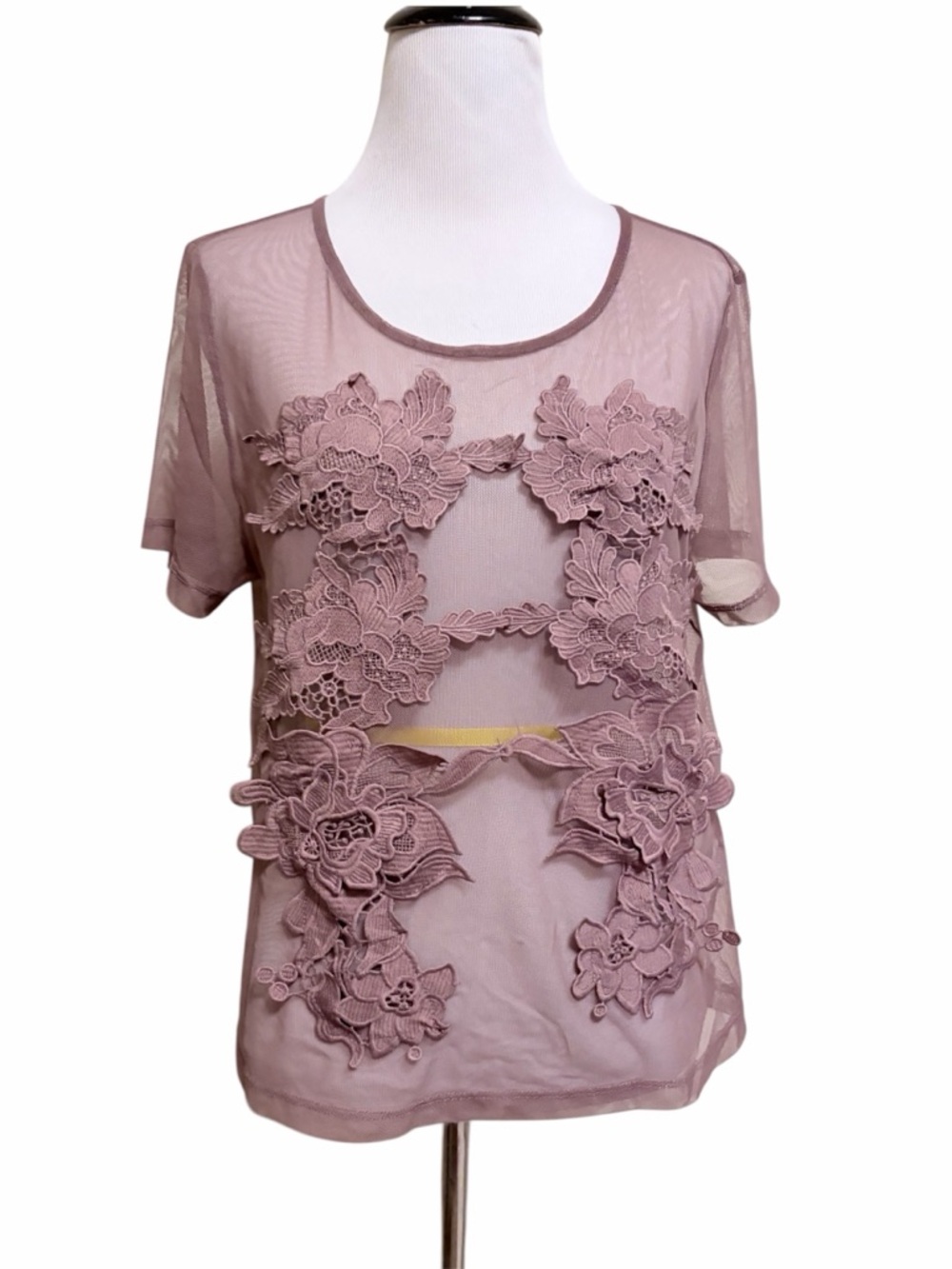 5/$30 🎈 Charlotte Russe large Sheer Floral Appliqué Short Sleeve blouse